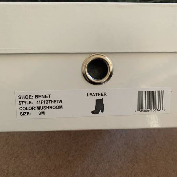 Michael Kors Benet Boot - Picture 2 of 6